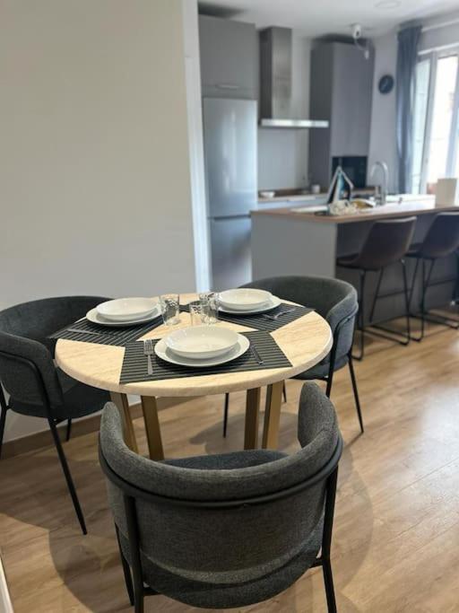 Ferienwohnung Piso Deluxe Con Balcon Cerca Del Casco Viejo Bilbao Exterior foto